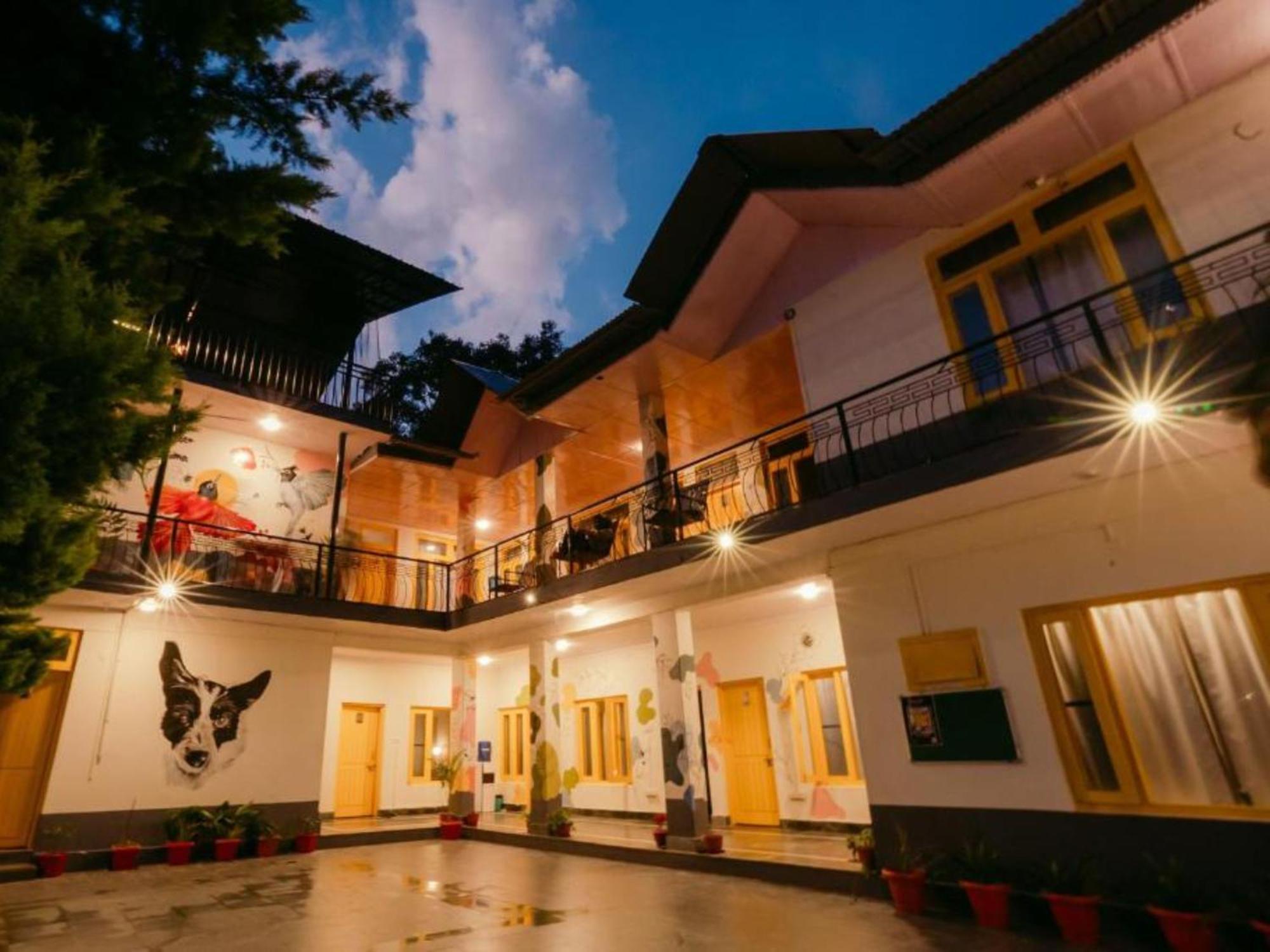 The Hosteller Bir Екстер'єр фото